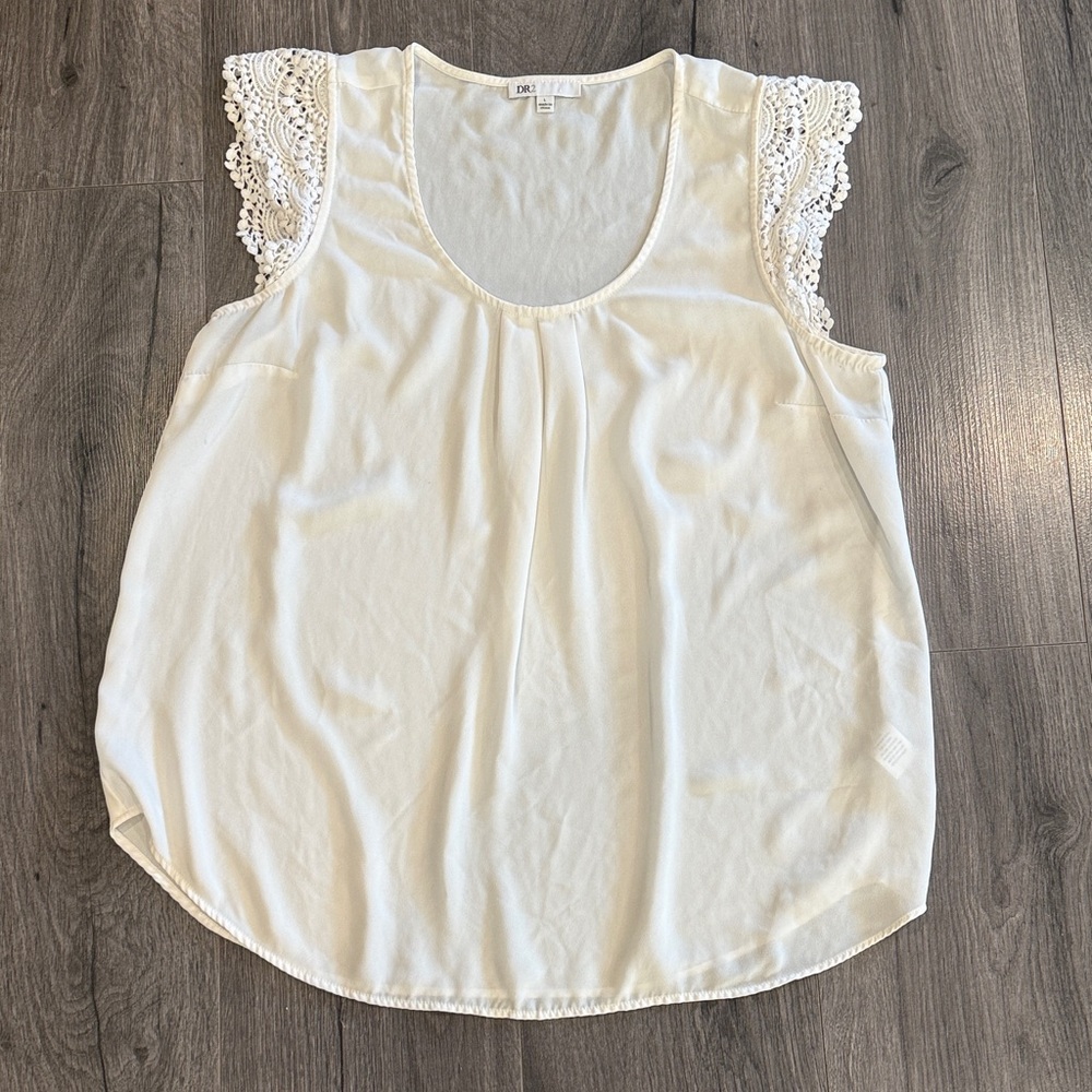 DR2 White Crochet Short Sleeve Blouse FairyCore Boho Revival Super cute Flowy